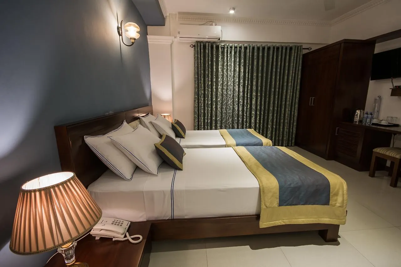 Ceyloni City Hotel Kandy 2*,  Sri Lanka